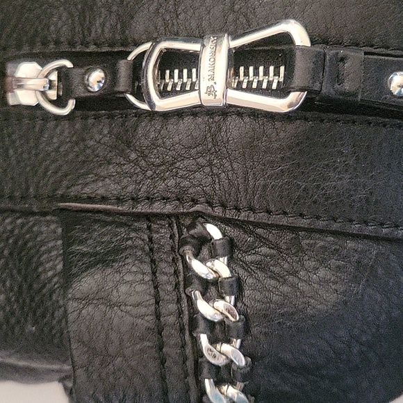 Black Women's Leather Tote Shoulder Bag - Picture 5 of 12